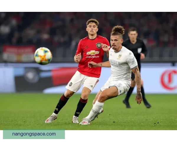 利兹联俱乐部宣布新任主教练上任并制定未来发展计划